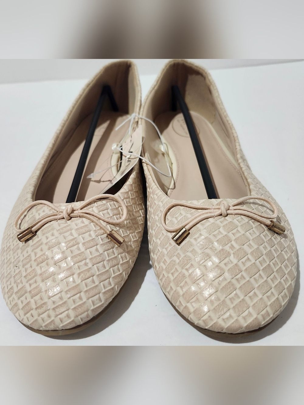 West Fashion Life Women’s Beige Woven Ballet Flats Size 8